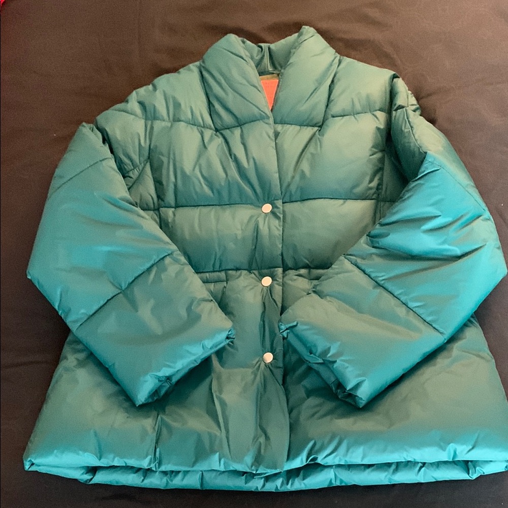 J. Crew Green Quilted Puffer Jacket with shawl up or down Collar.